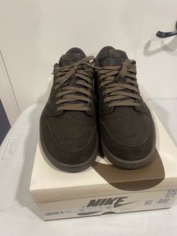 Jordan 1 low Travis Scott “Velvet Brown” Size 10