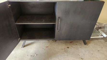 T v table