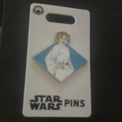 Lela pin