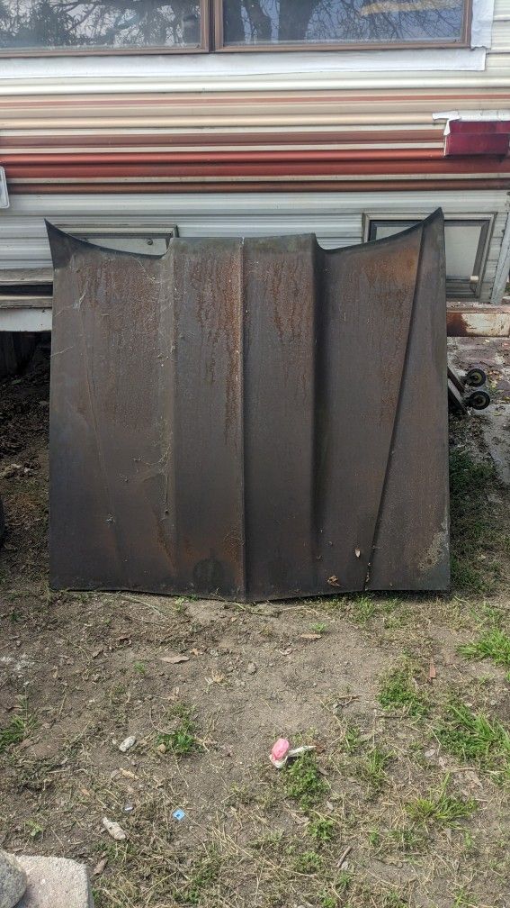 81-87 Monte Carlo Hood 