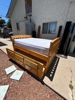 Full over twin w/drawers