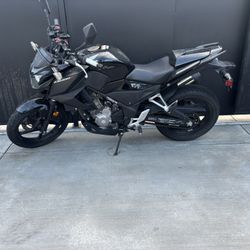 Honda CBR 300F
