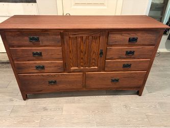 8 Drawer Wooden Dresser