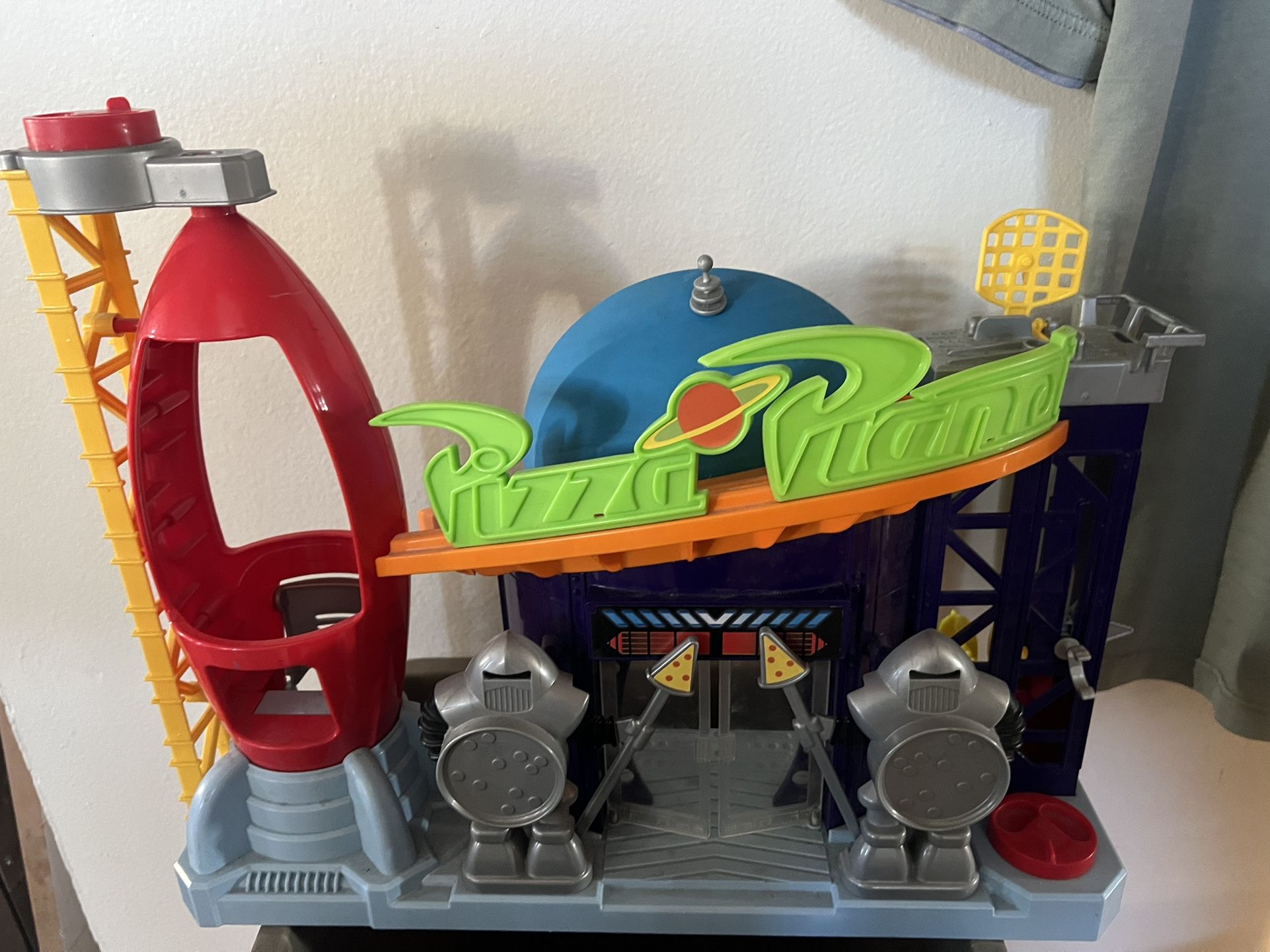Pizza Planet Playset