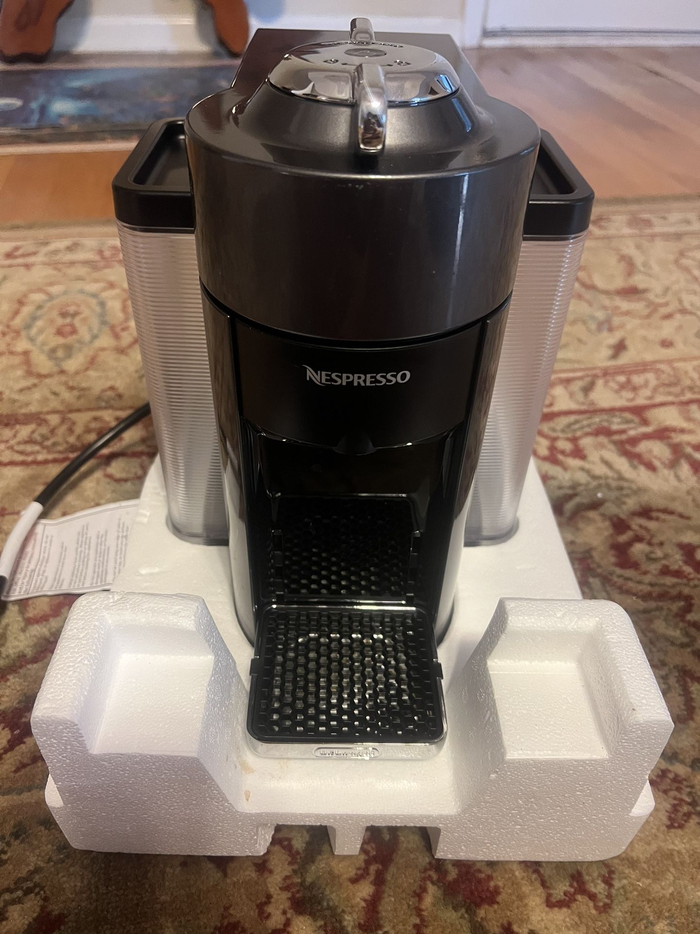 Nespresso Vertuo DeLonghi Coffee Maker. Brand New