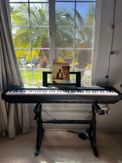 Black Digital Yamaha Piano w/ Stand and Pedal