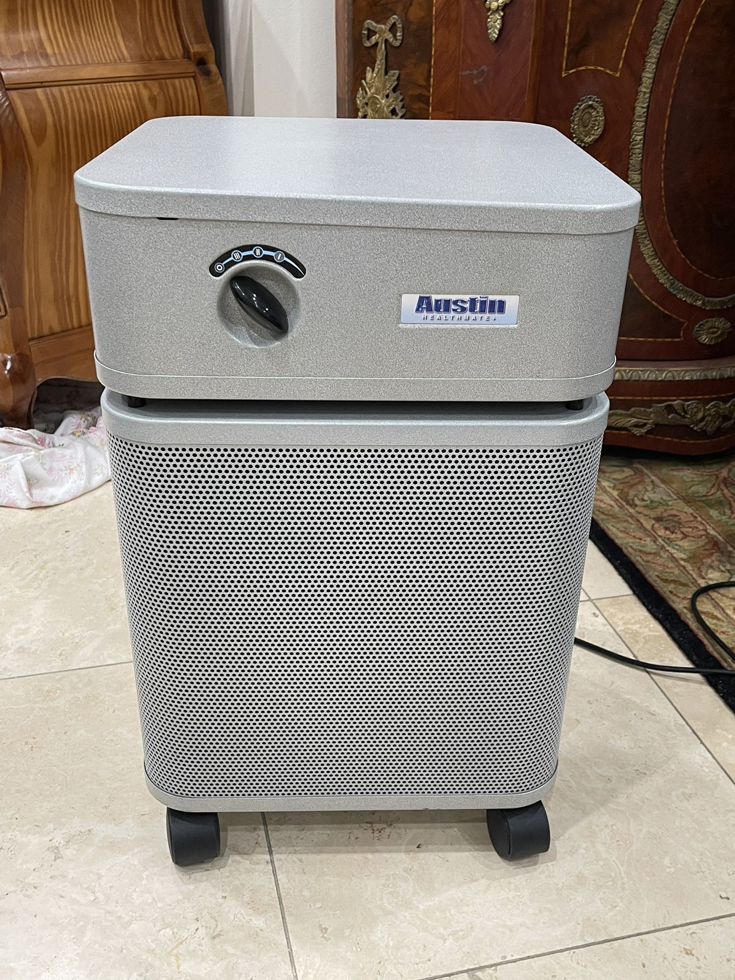 Beautiful Austin Air Purifier - with True HEPA Filter🌷