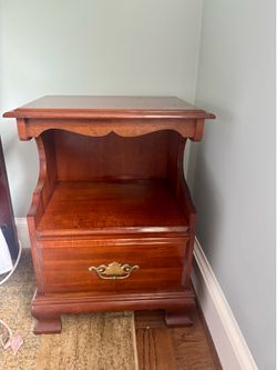 Wood night stand with drawer