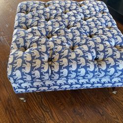 Ottoman / Coffee table 