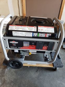 New Briggs & Straton 3500 Watt Generator