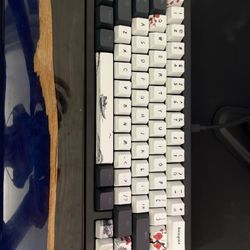 QC Custom Built Wireless Keyboard 65% Jwick Black Switches, Carrying Case And Coiled Cable And Novelty Key Wrist Rest Included