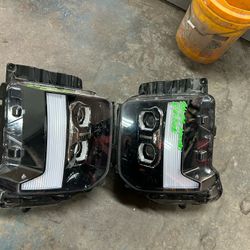 2024-25 HYUNDAI PALISADE HEADLIGHTS FULL LED OEM 