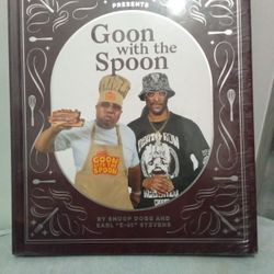 SNOOP DOGG BOOK (Goon With The Spoon ) 