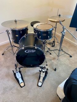 PDP Centerstage complete Drum Set 22 12 16 14 new quiet cymbals new double pedal Stands new Throne $340 Cash 2401 N. Euclid Ave. Upland 91784