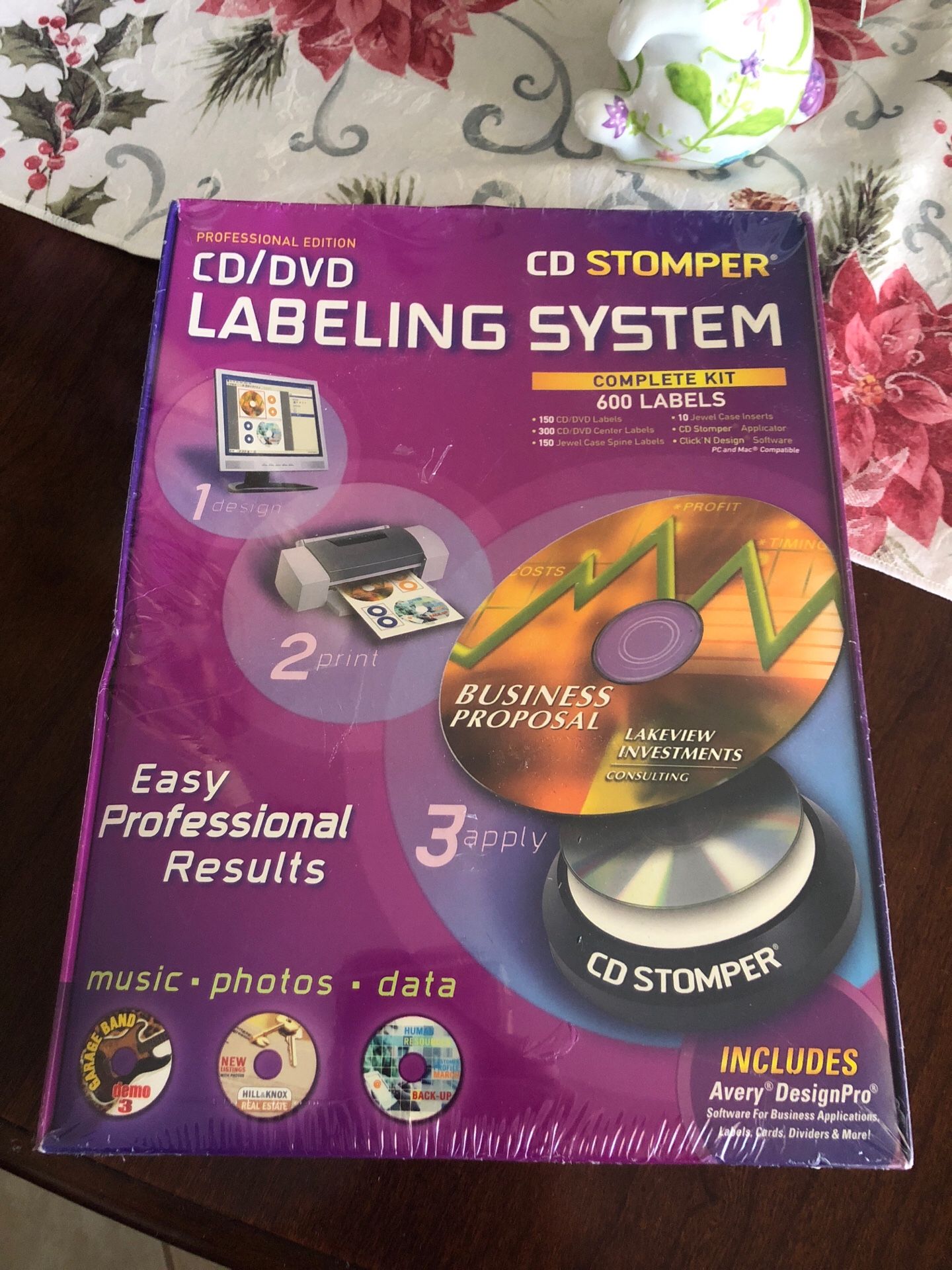 CD LABELING SYSTEM NEVER OPENED