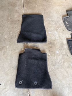 Mustang 15-23 front floor mats