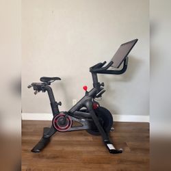 Peloton Bike, Large Touchscreen - New - Sacramento, CA