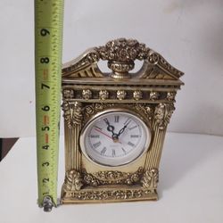 Vintage Quartz Standing Clock Made In China