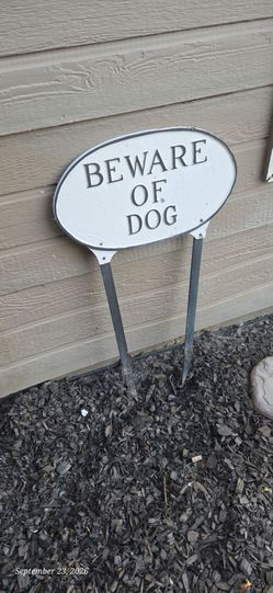 Porcelain sign for yard