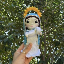 Crochet Virgin Mary w/Baby