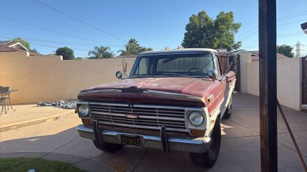 1968 Ford F250 Ranger  4 speed manual trans