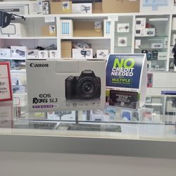 Canon EOS Rebel SL3 EF-S 18-55mm IS STM Kit