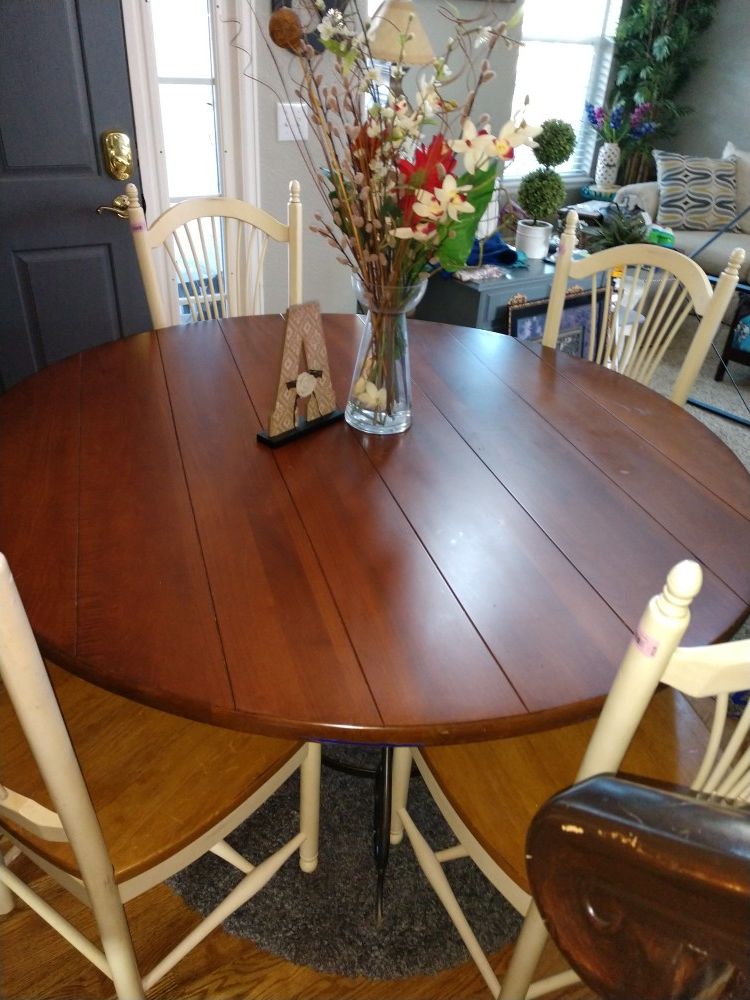 SHIPLAP Wooden Dining TABLE 60" Round x 30"H Sits on Metal Base