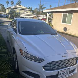 Ford fusion Hybrid SE