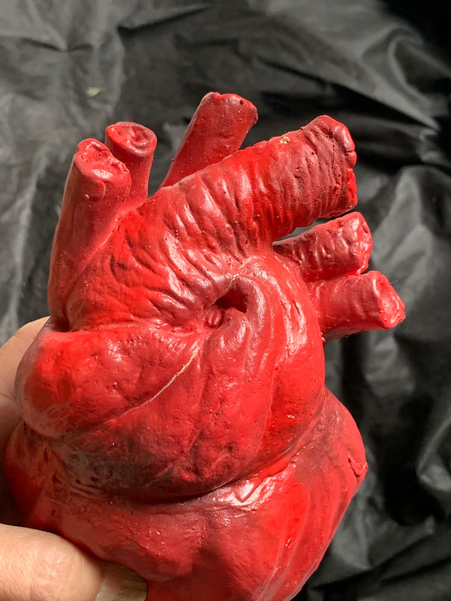 Deluxe BLOODY RED RUBBER HEART Realistic Latex Fake Halloween Prop Human