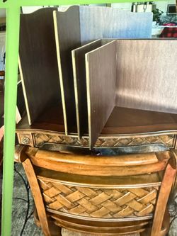 Dining table and 8 chairs