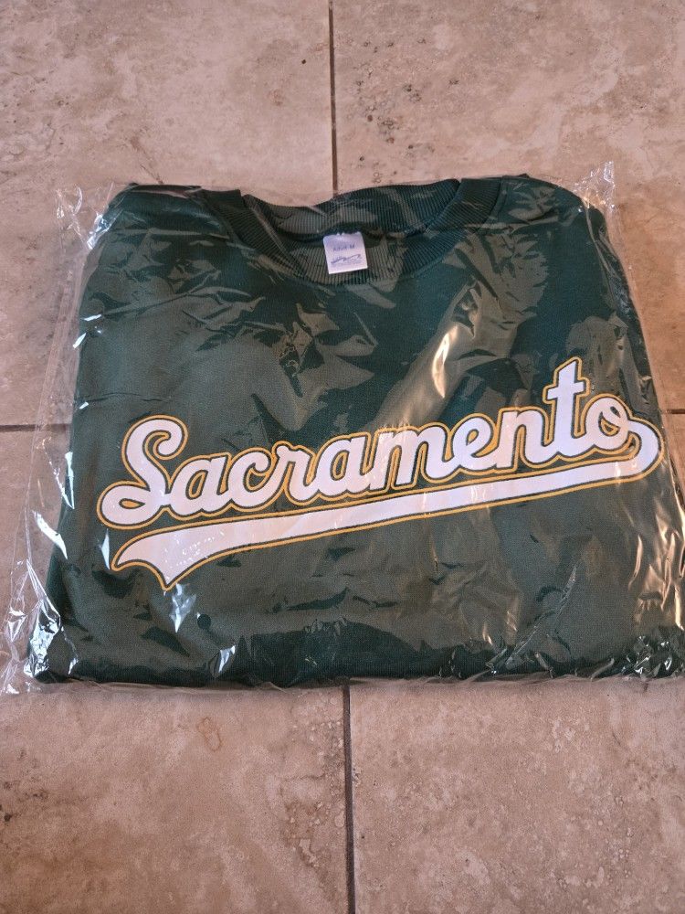 Limited edition Sacramento Athletics crew neck sweatshirt - New in package
