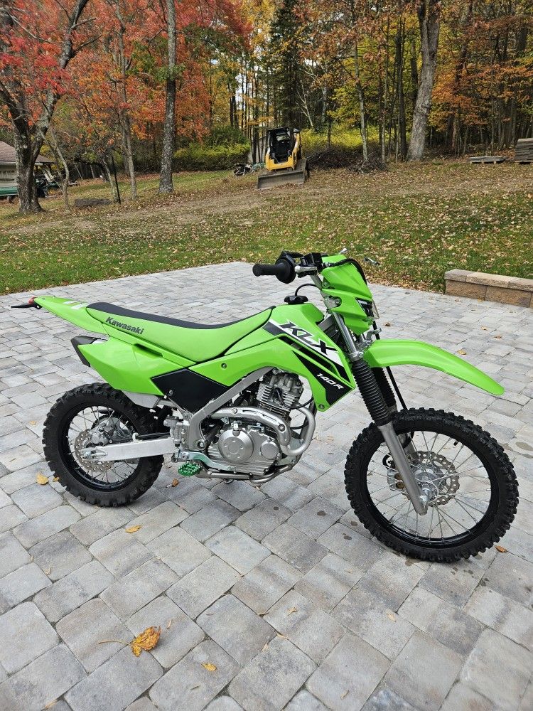 2024 Kawasaki KLX 140R