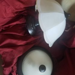 2 Vintage Lights