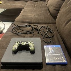 Ps4 1TB W/ Remote 