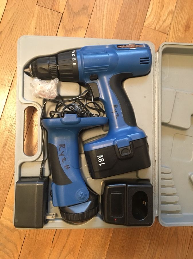 Drill Master Drillmaster 18v Cordless screw gun with flashlight