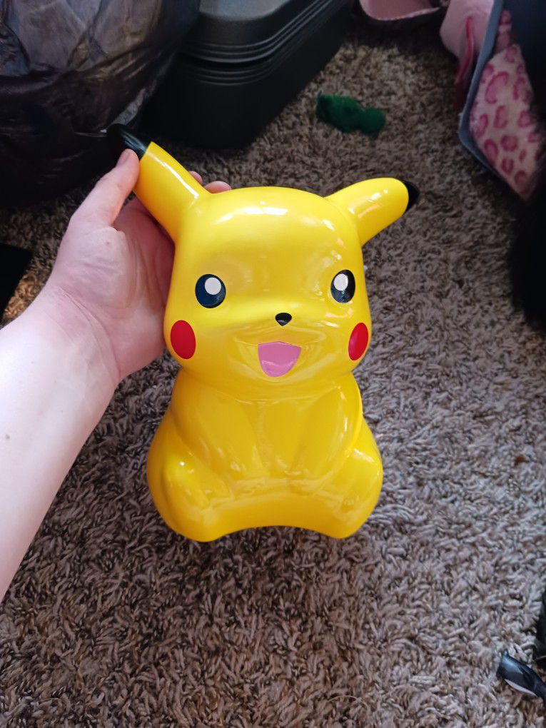 Pikachu Pokemon Bank 