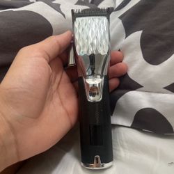 Hair clippers