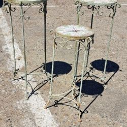 Plant Stands With  A Nice Dragonfly Tile 