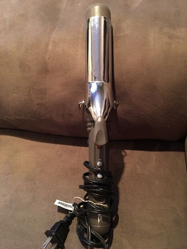 CVS curling iron heats up to 25