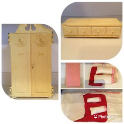 Vintage 1961 Barbie Susy Goose Wardrobe, Hope Chest, Mattress & Bedding