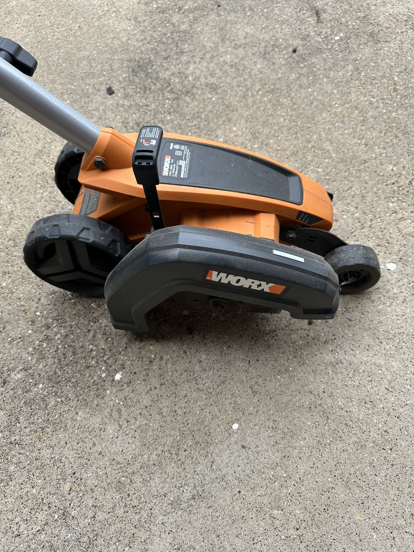 WORX WG896 12 Amp 7.5 Inch Electric Lawn Edger & Trencher, Orange and Black