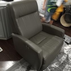Electric Rocker/ Recliner 