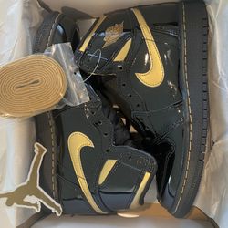 Jordan 1 Retro High 2020 Size 4Y