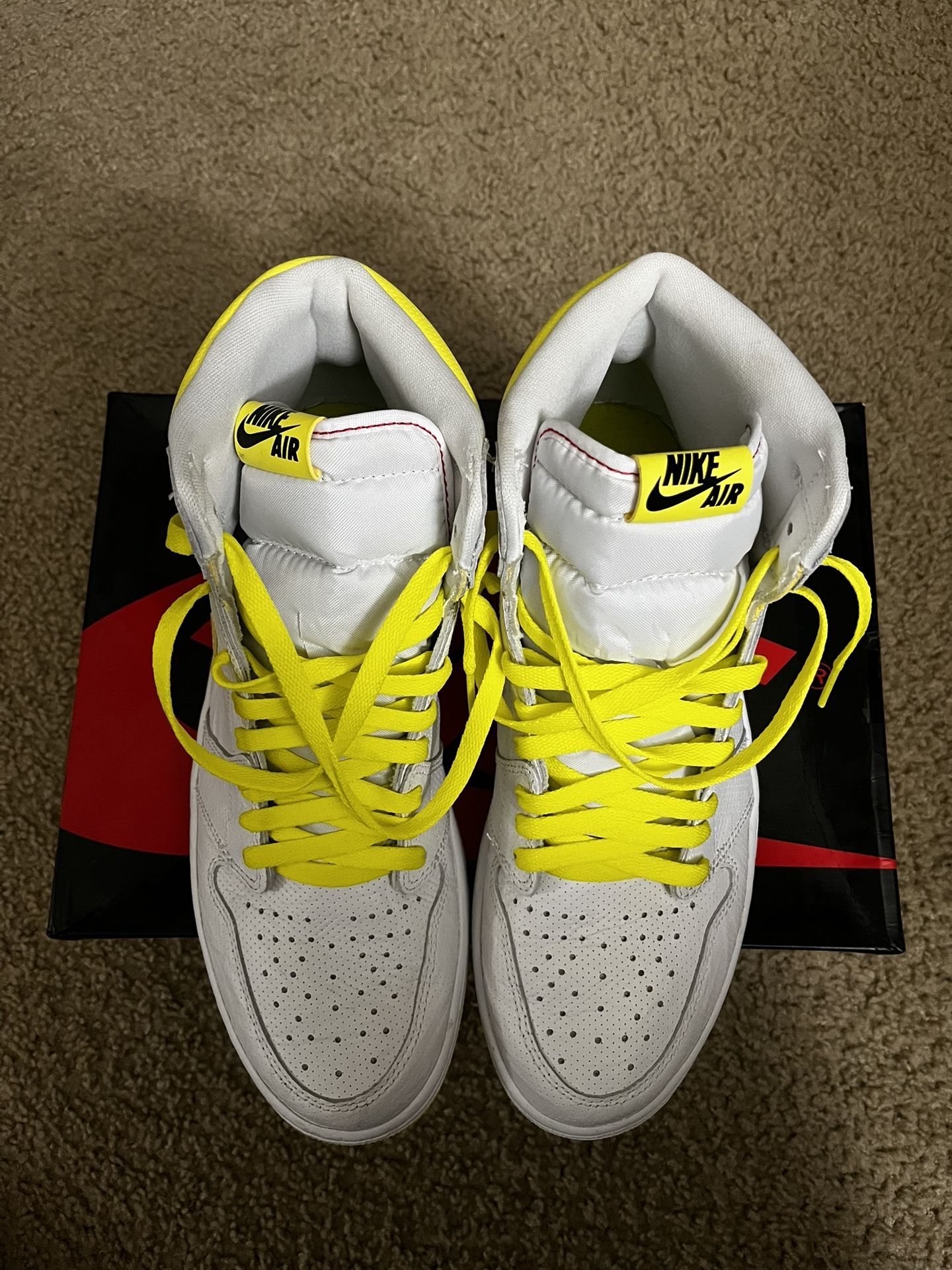 Air Jordan Retro High OG First Class flight