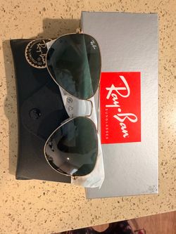Ray-Ban Aviator Classic RB3025 58mm Gold Arista Frame G-15 Green Lens - New with Box