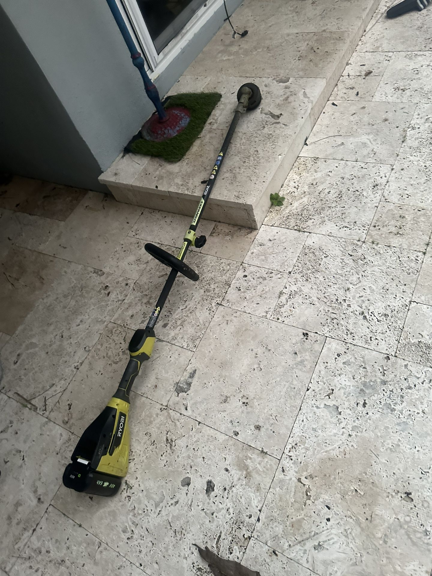40 V Ryobi Trimmer W Battery And Charger