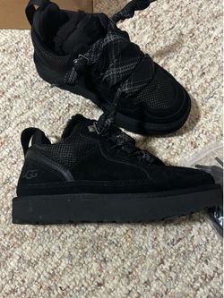 lowmel uggs black- only worn once