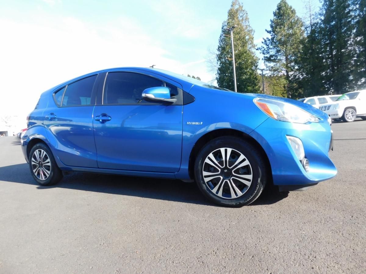 2015 Toyota Prius c