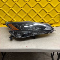 Nissan Altima Right Headlight 2023 2024 2025 2026