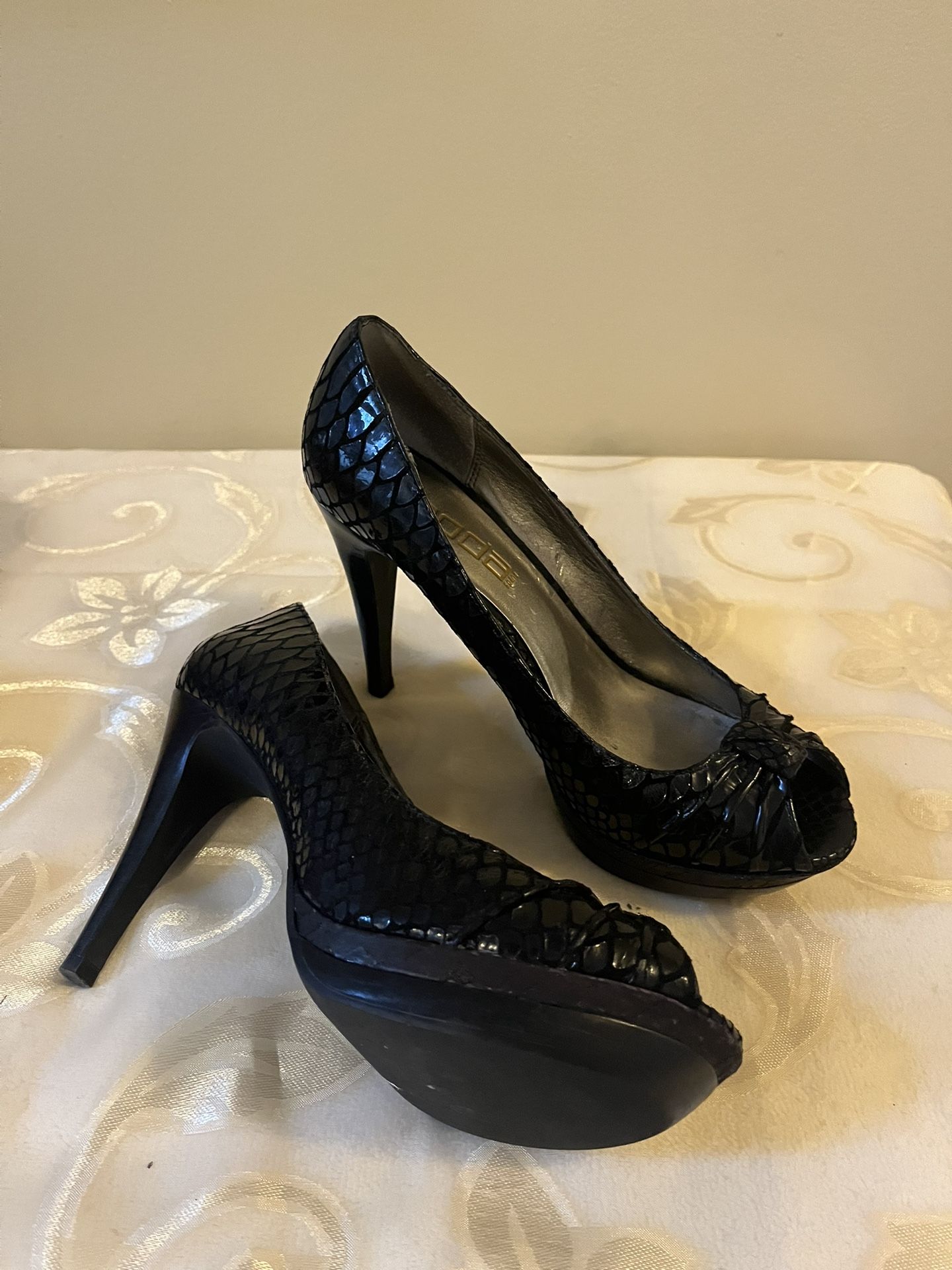 Shoes heels